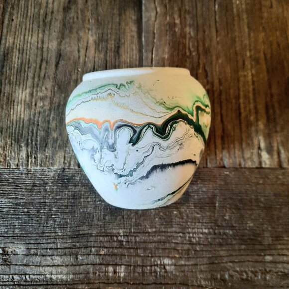 Vintage Nemadji Pottery Swirl Vase, 4" T - Picture 3 of 8